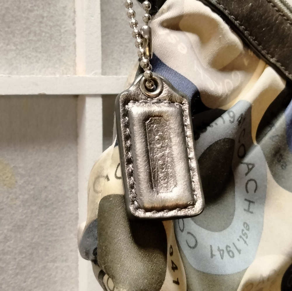 Coach Mini Wristlet - Picture 8 of 10